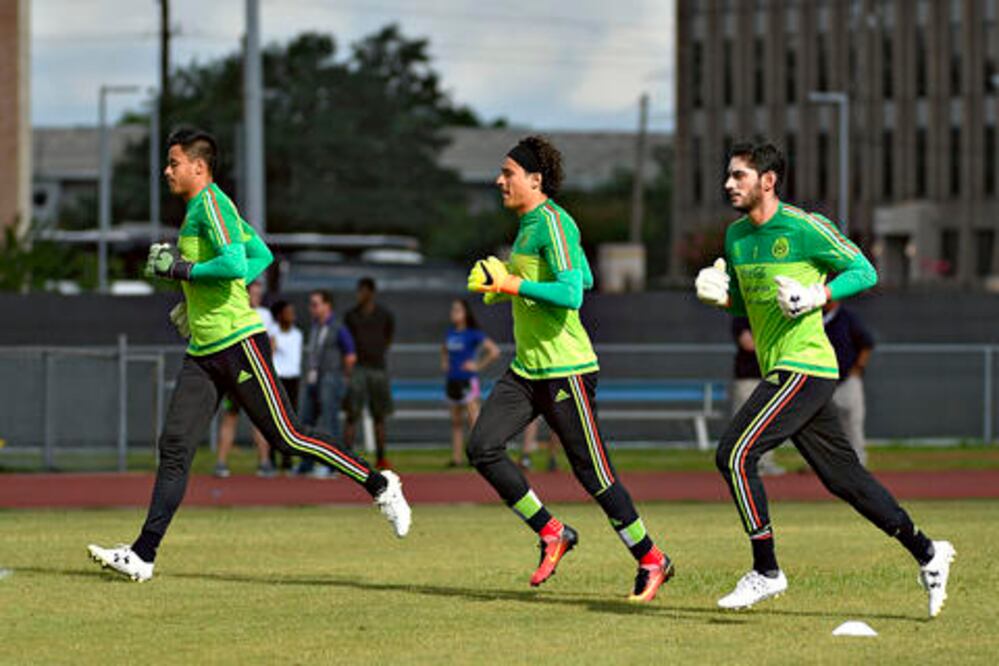 Se vuelve difícil escoger portero