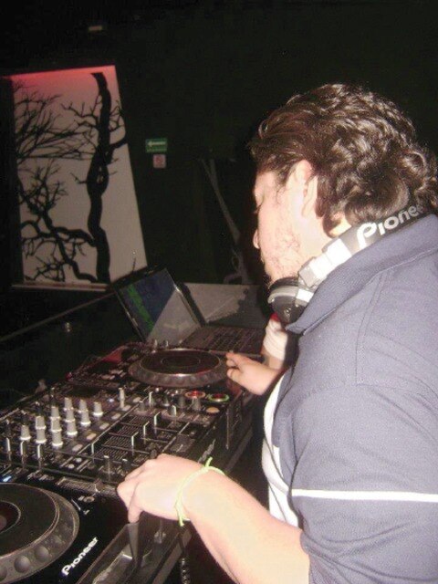 Clausuran tres antros por volumen