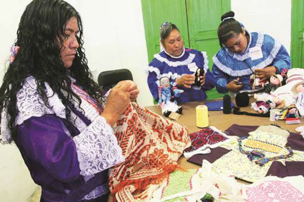 Abren centro para indígenas