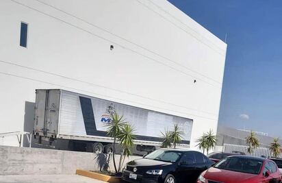 IMSS alquila tráiler para cadáveres