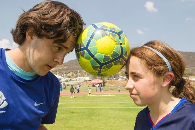Francisco Altamirano y Ana Cecilia Plaza son dos apasionados del futbol (FOTOS: DEMIAN CHÁVEZ. EL UNIVERSAL)