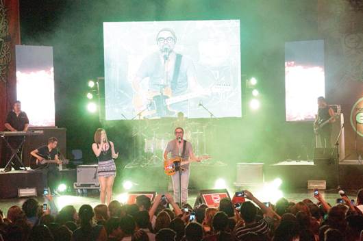 Mega concierto con tintes de pop y rock
