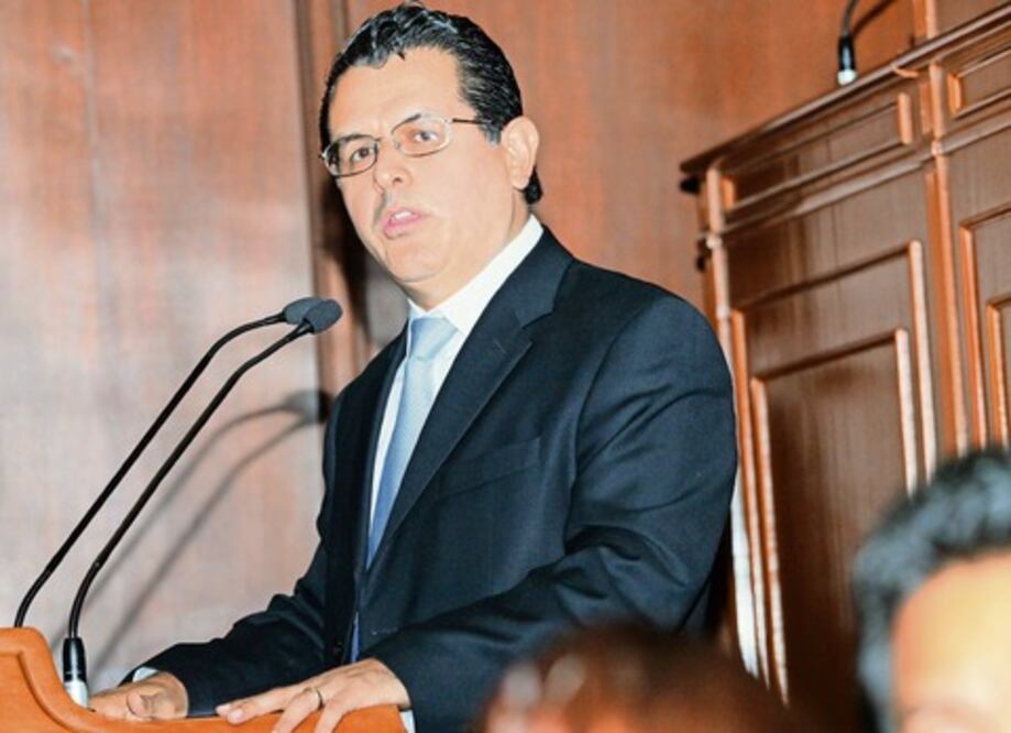 Justifican viajes “en favor” de  migrantes