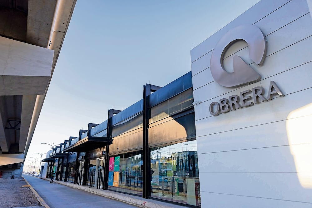 Vandalizan paraderos de camión en la Obrera y en El Cerrito. Foto: Archivo El Universal