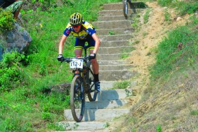 Ciclistas cumplen con el reto en Jalpan