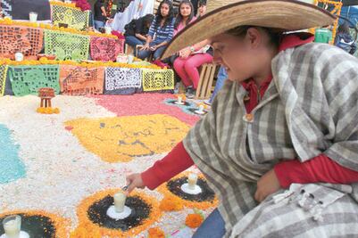 Llama SSP a prevenir incendios por veladoras