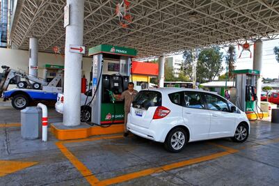 Gasolineras en el norte de la capital queretana registran precios bajos