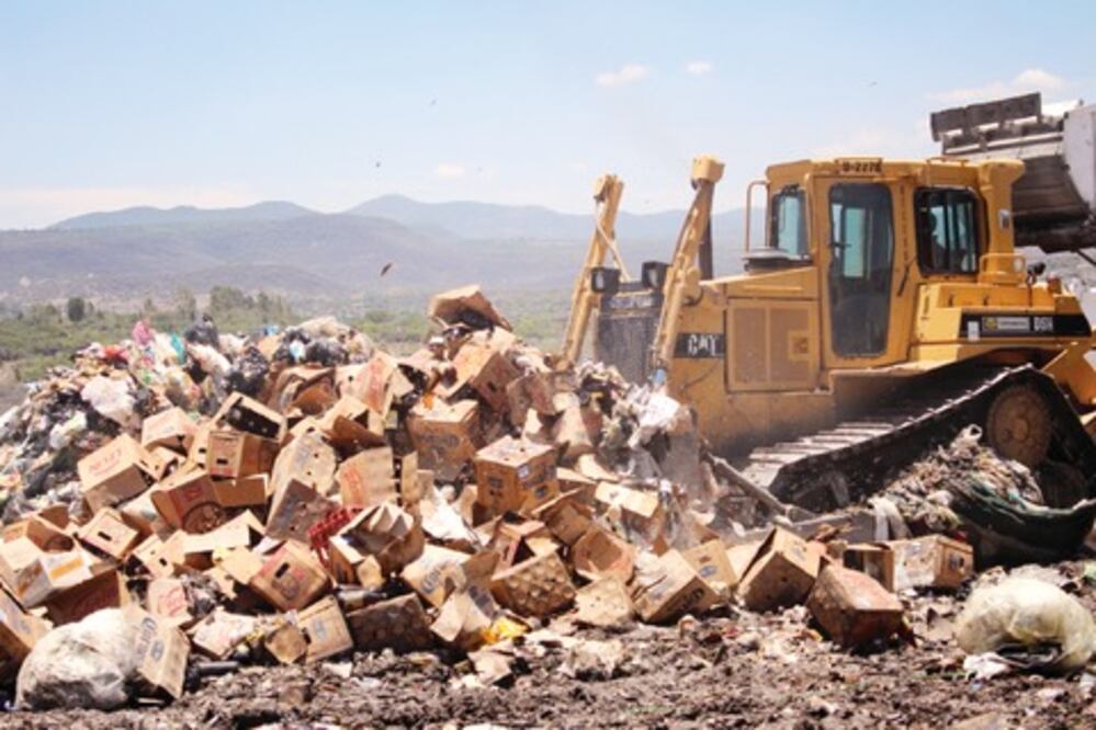 Destruyen 30 mil litros de alcohol 