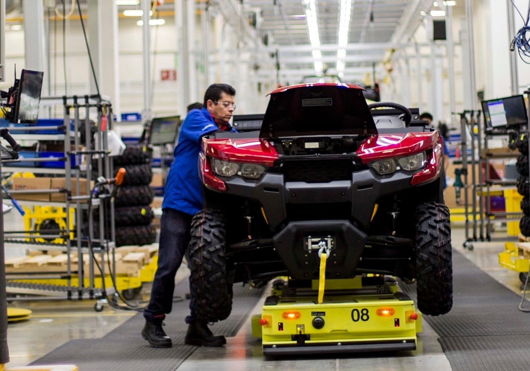 Firman convenio de colaboración UVM y BRP Querétaro