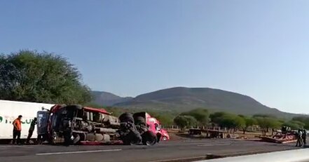 Detenida la carretera 57, dirección San Luis Potosí-Querétaro 
