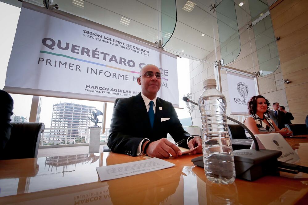 Marcos Aguilar, no descartó postularse para otro puesto, incluso señaló que de postularse como senador, no obtendrá el cargo por la vía plurinominal, ya que él se debe a la gente para la que trabaja. Foto: ARCHIVO. EL UNIVERSAL