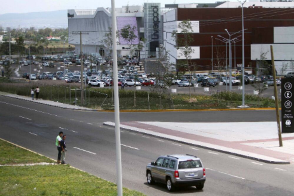 “No son viables los pasos peatonales en calles rápidas”