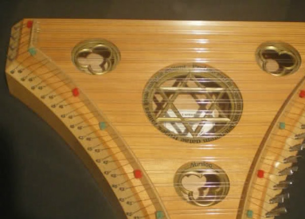 Promueven el salterio en niños y jóvenes