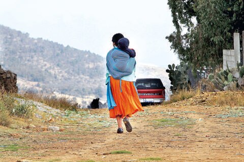 Falta de educación repunta embarazos adolescentes