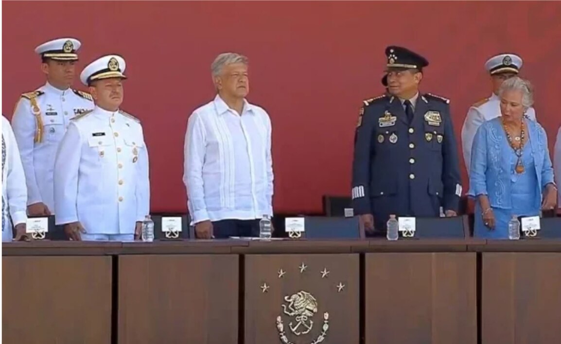 Nos entregaron un país en crisis, un cochinero, pero lo estamos limpiando: AMLO