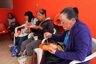 "Imposible atender los comedores comunitarios": Luis Nava