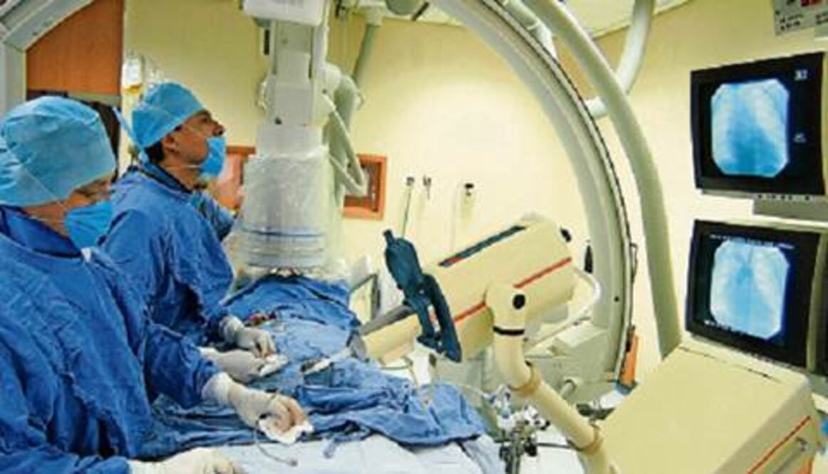 Faltan 500 médicos sólo contratarán 32