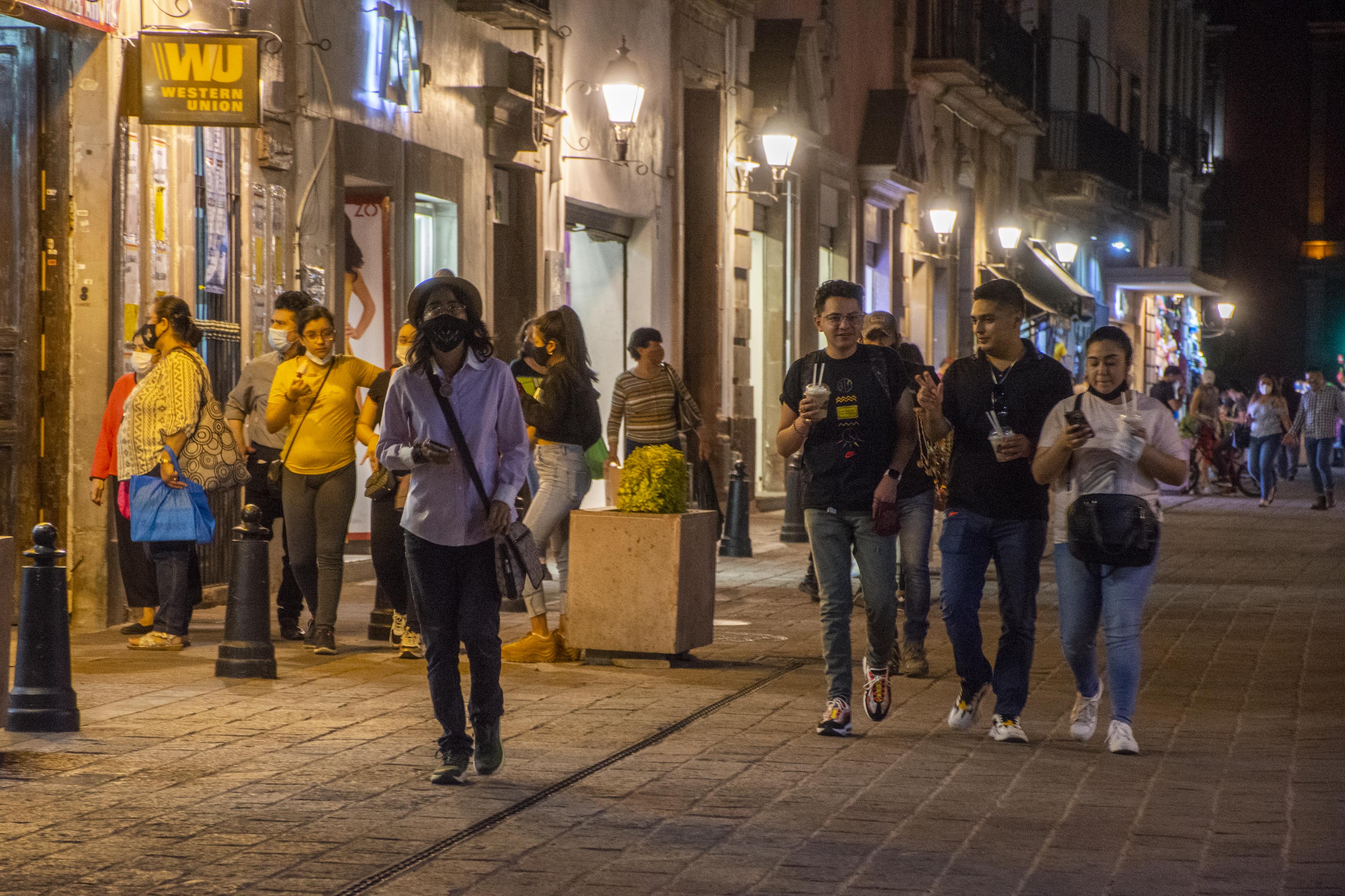 Poco a poco, la vida nocturna en Querétaro regresa a la normalidad