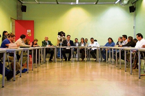 Buscan establecer programas sociales