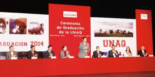 Egresan más de 390 alumnos de la UNAQ
