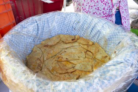 A pesar de la crisis, doña Paty sigue vendiendo tacos a 2 pesos en Querétaro 