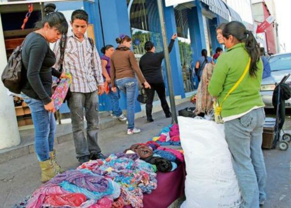 Tianguis en la Casa Legislativa 