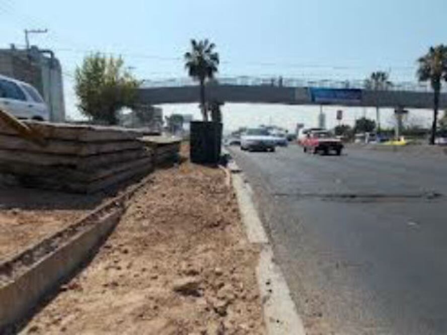 Inicia remodelación de banquetas