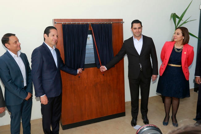 Inauguran universidad automotriz en el estado     