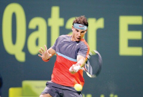 Nadal remonta y avanza a final de Doha