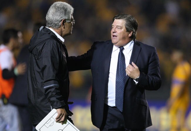 Miguel Herrera defiende a sus jugadores