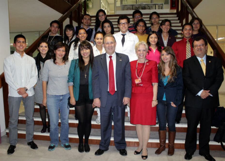 Embajador de Estados Unidos visita la UAQ