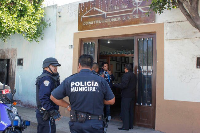 Detienen a 3 presuntos ladrones