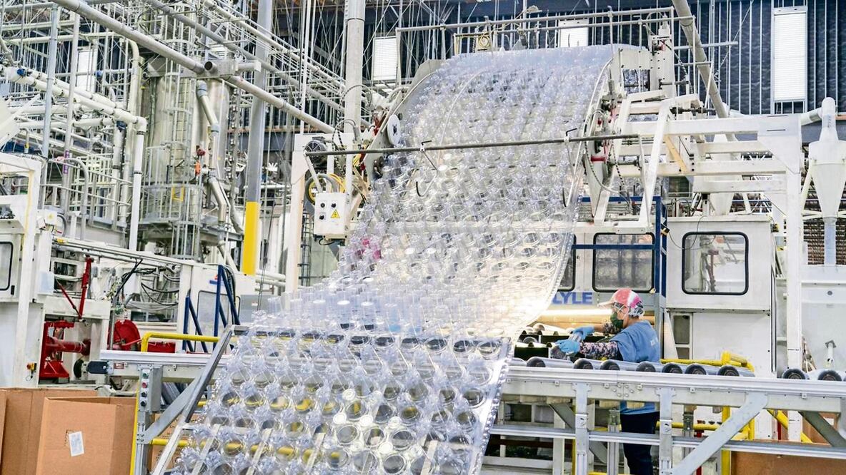 Tipo de cambio afecta al sector de plásticos