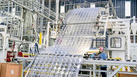 Tipo de cambio afecta a la industria de plásticos
