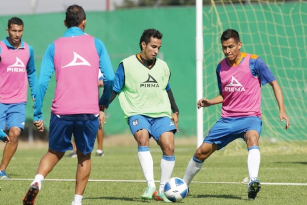 Se retrasa el debut de Camilo Sanvezzo