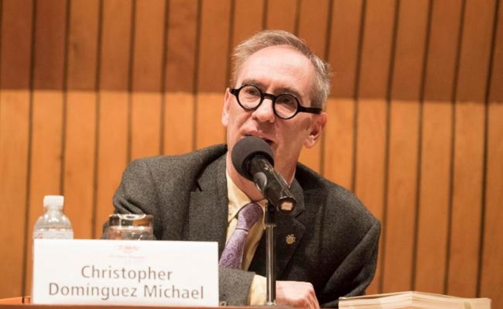 "La novela fue el único género que escapó de la maldición neoclásica"