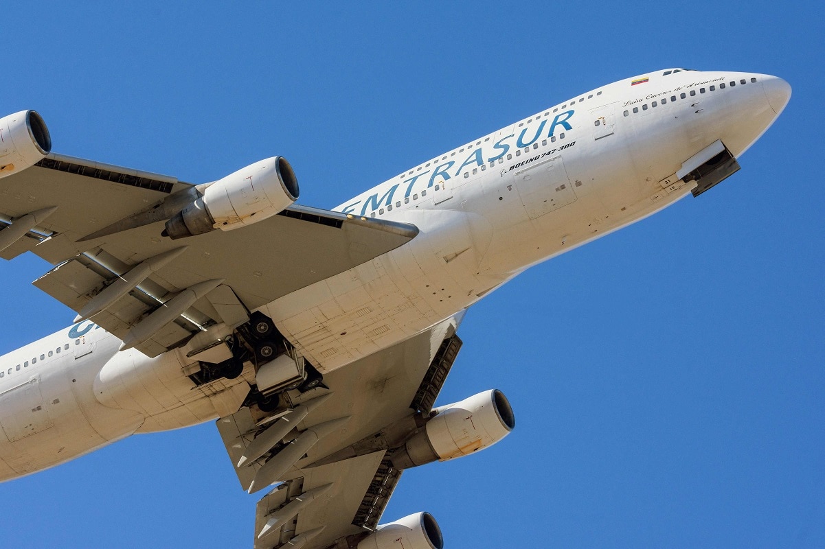¿Por qué está detenido en Argentina un avión que salió de Querétaro?
