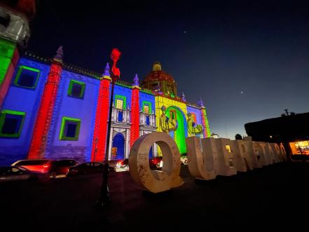 Así es el video mapping de Navidad en el templo de Santa Rosa de Viterbo