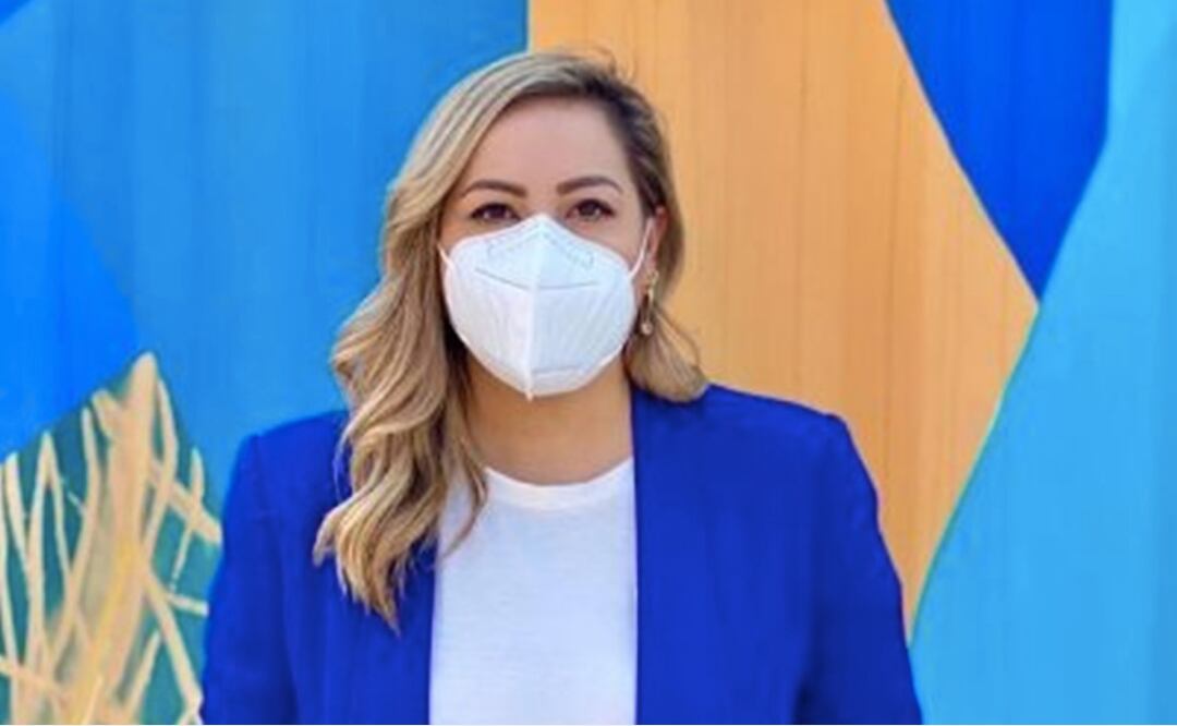 Diputada de Morena cachetea a panista que protestaba por desaparición de fideicomisos