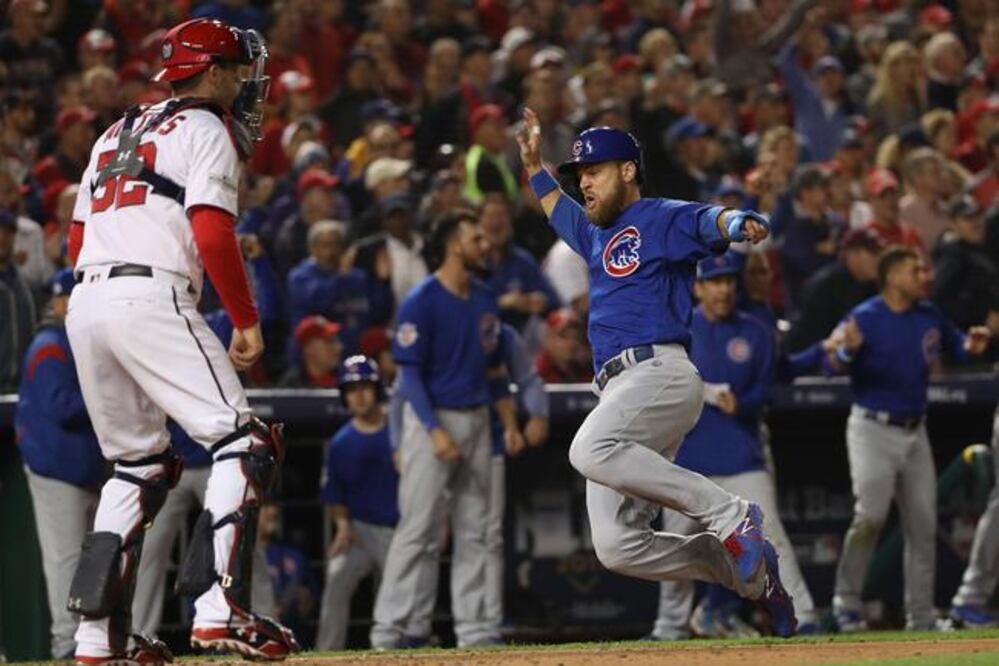 La novena de Chicago mantiene esperanza de defender corona. (PATRICK SMITH. AFP)