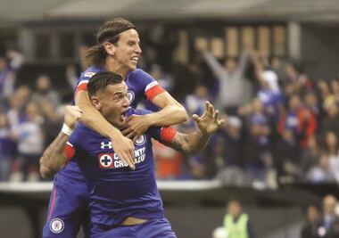 Liga española reconoce a Cruz Azul