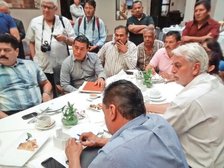Comienza diálogo con transportistas