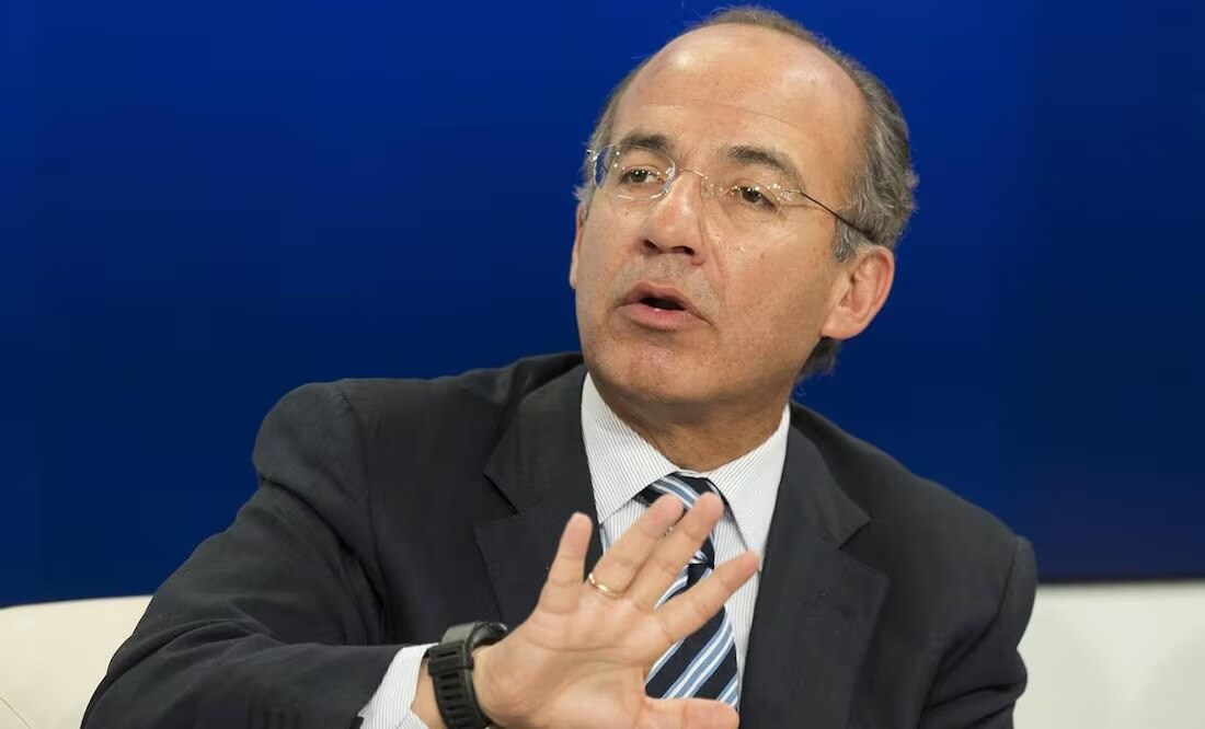 Felipe Calderón señaló que solo les importan sus puestos y los de sus amigos y no el país. Foto: EL UNIVERSAL