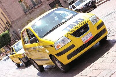 Afectan a usuarios aumentos en taxis
