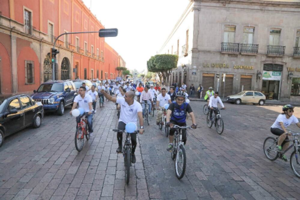 Aguilar Vega construirá 100 km de ciclovías