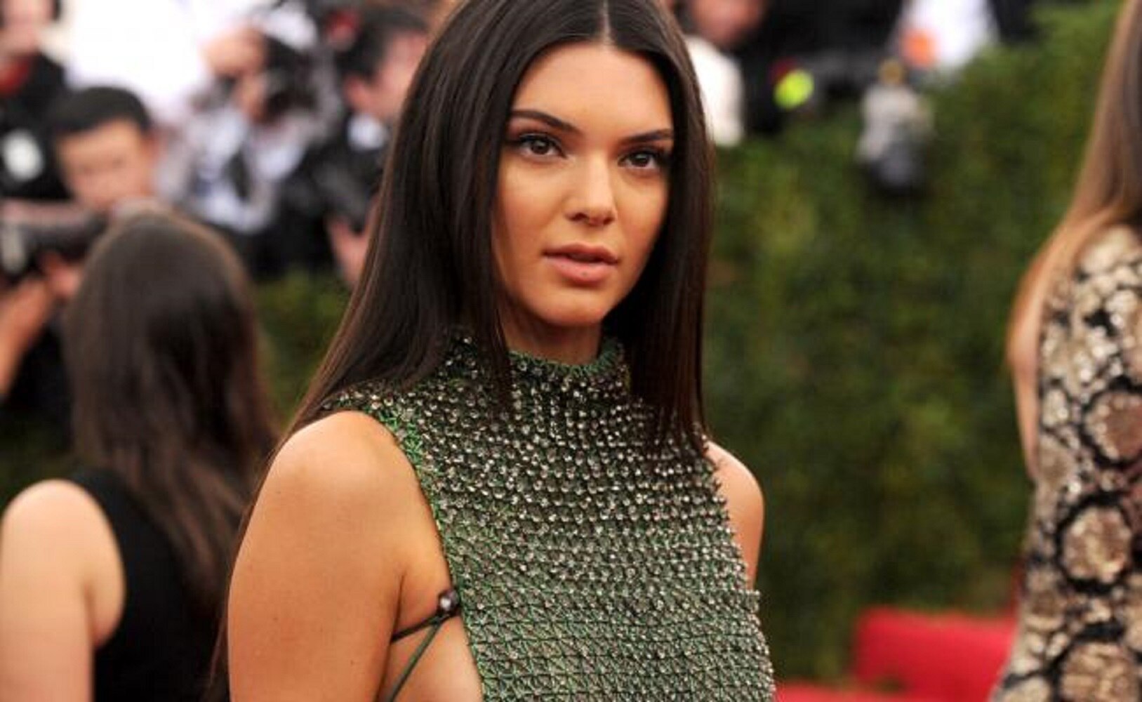 La foto de Kendall Jenner 'topless' que incendió Instagram