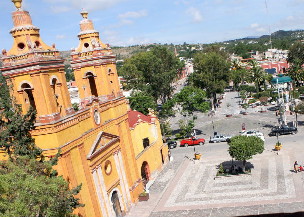 Presentan municipios de la Sierra Gorda, proyectos a diputados federales