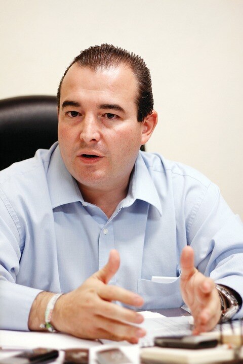 Buscan eliminar a franeleros del CH