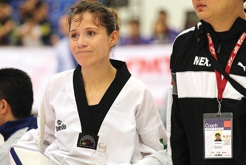 Villa se corona, por lesión del rival