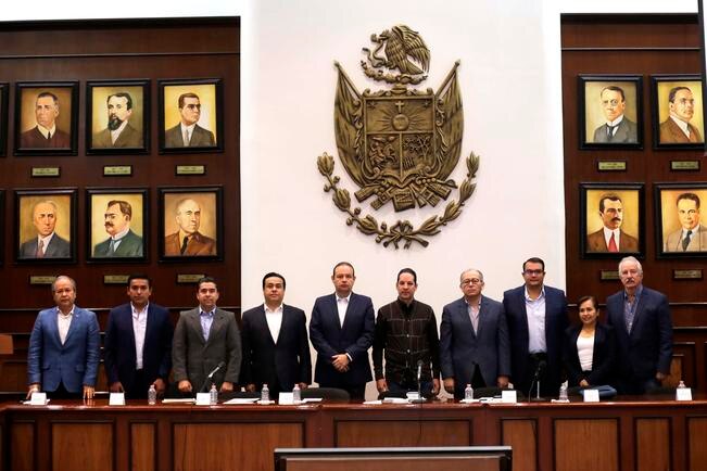 Francisco Domínguez presenta 10 acciones por la seguridad estatal